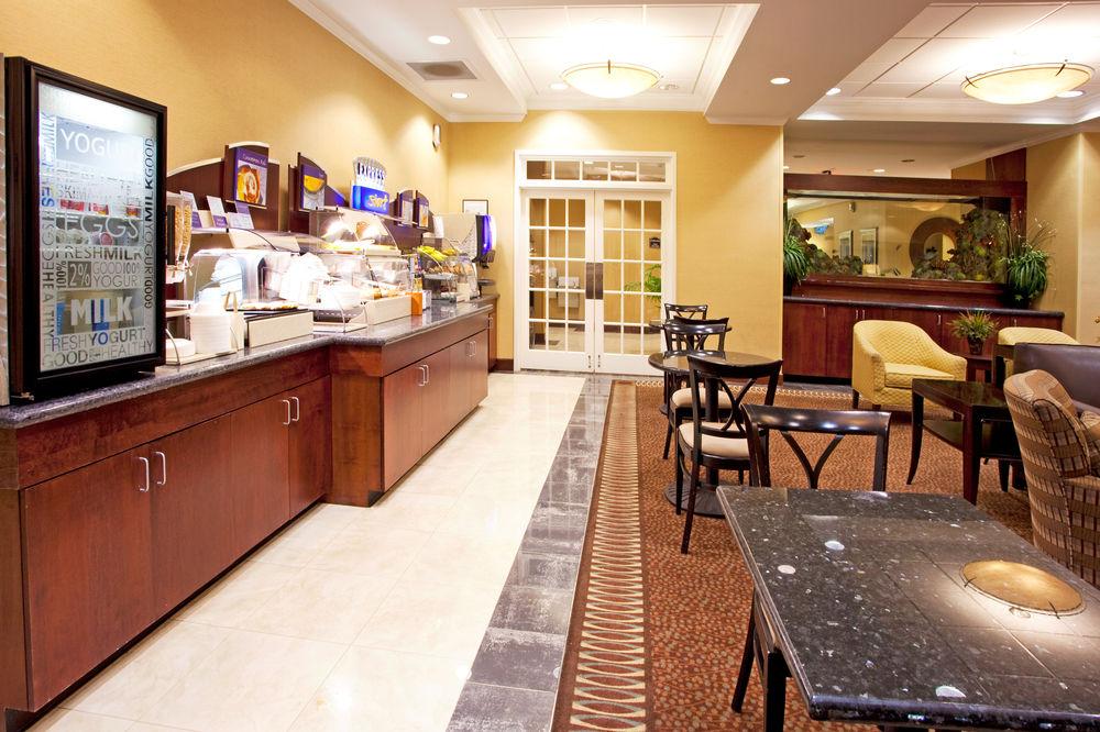 Holiday Inn Express & Suites Columbus At Northlake By Ihg Екстер'єр фото