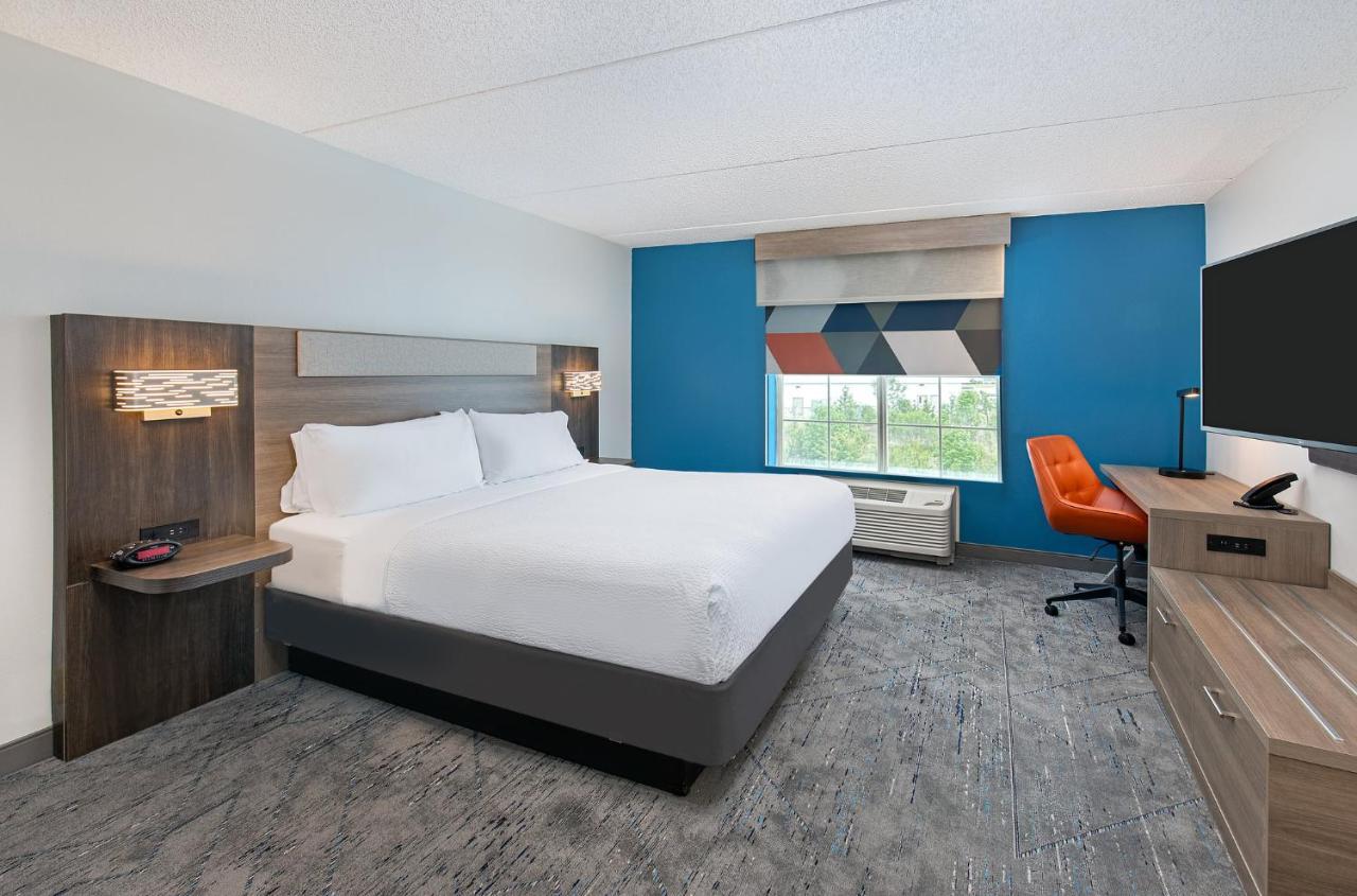 Holiday Inn Express & Suites Columbus At Northlake By Ihg Екстер'єр фото