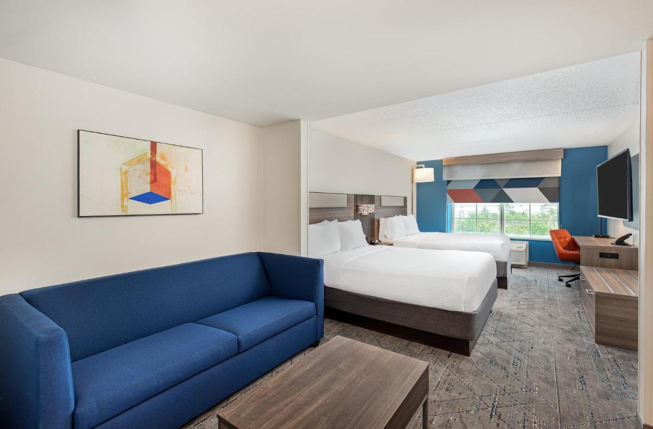 Holiday Inn Express & Suites Columbus At Northlake By Ihg Екстер'єр фото