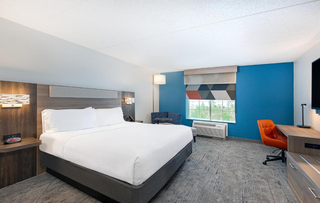 Holiday Inn Express & Suites Columbus At Northlake By Ihg Екстер'єр фото