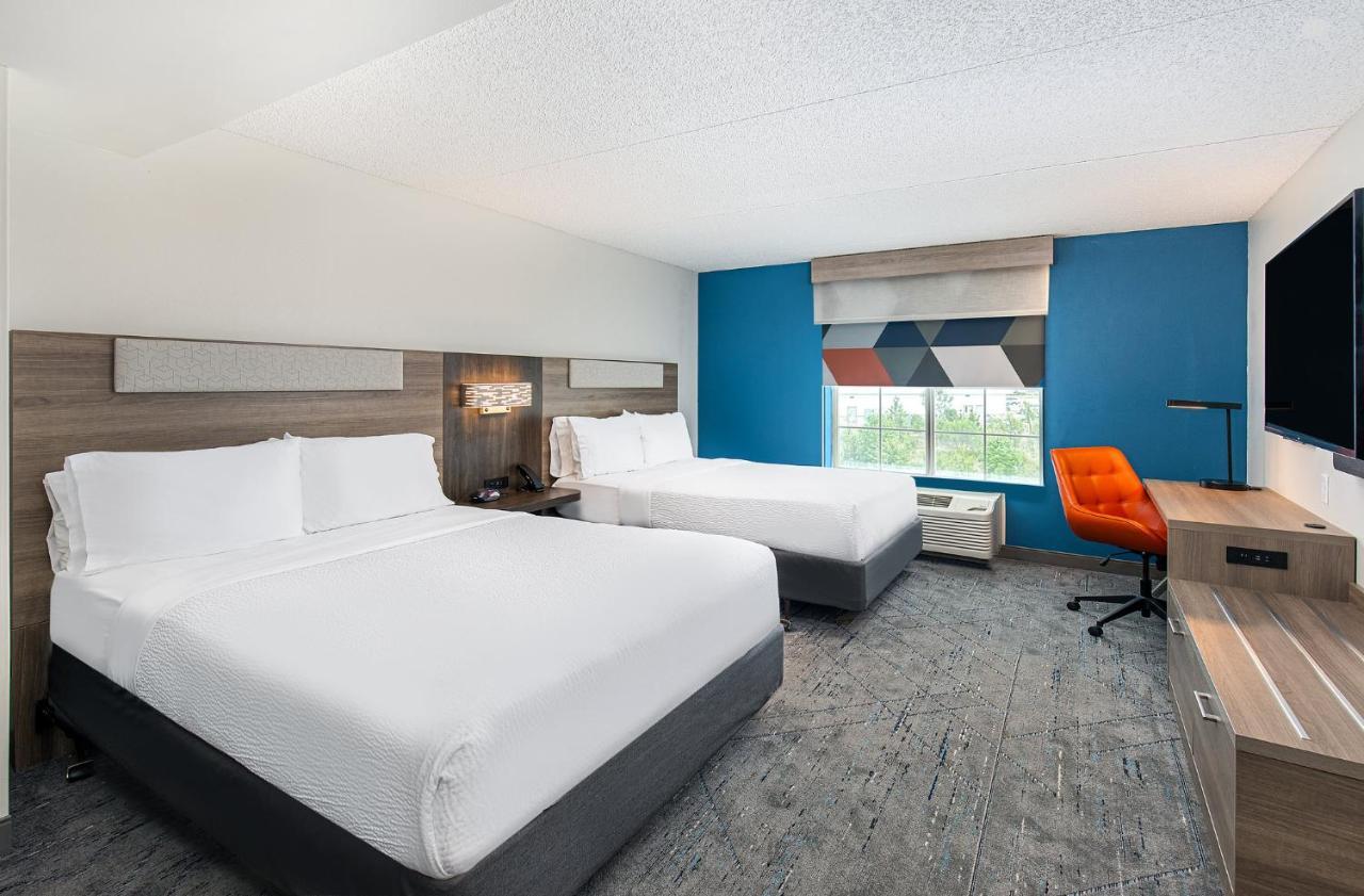 Holiday Inn Express & Suites Columbus At Northlake By Ihg Екстер'єр фото